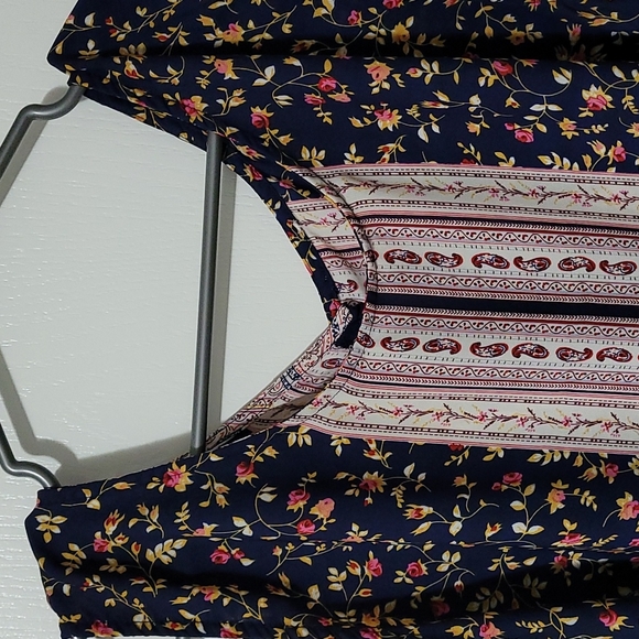 Summer top - Picture 2 of 4